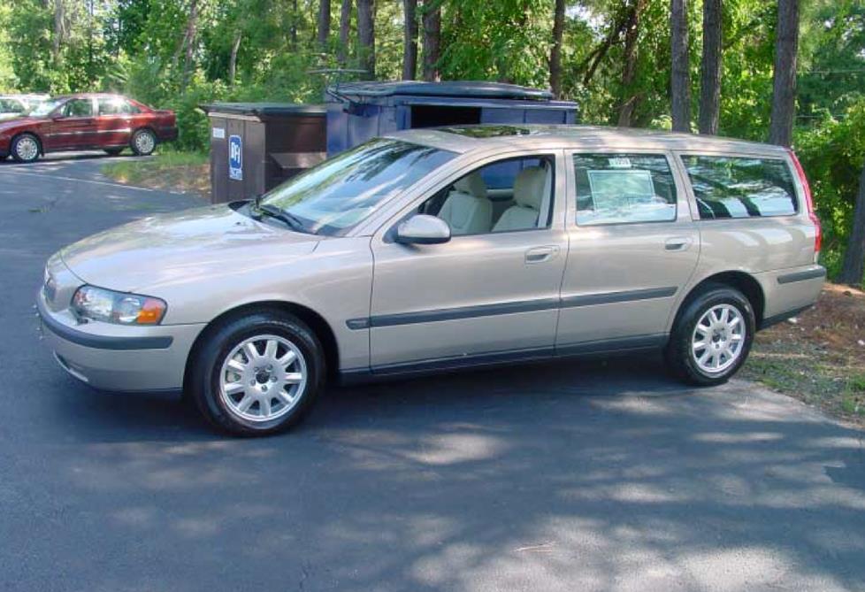 download 01 Volvo V70 workshop manual