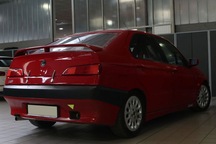 download Alfa Romeo 146 able workshop manual