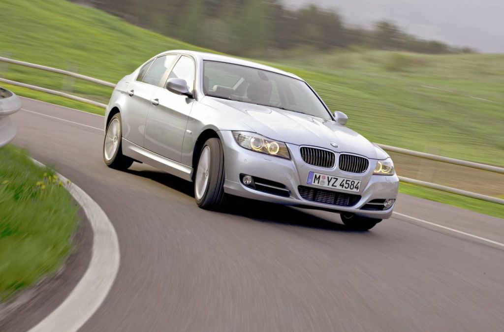 download BMW 323i workshop manual