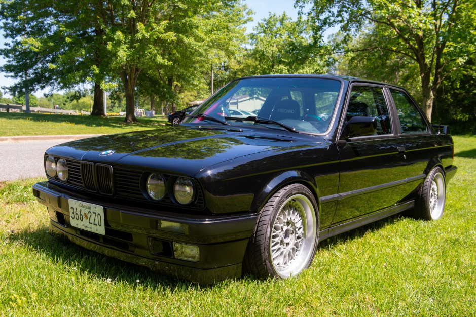 download BMW 325 325i 325is ETM workshop manual