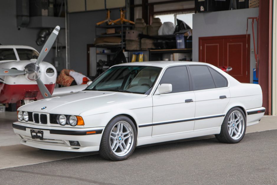 download BMW 525I E34 workshop manual