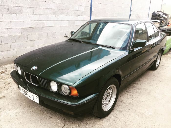 Р‘РњР’ 535i 1990