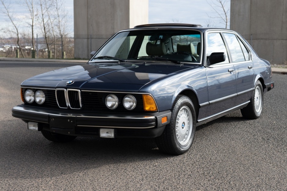 download BMW 735i ETM able workshop manual