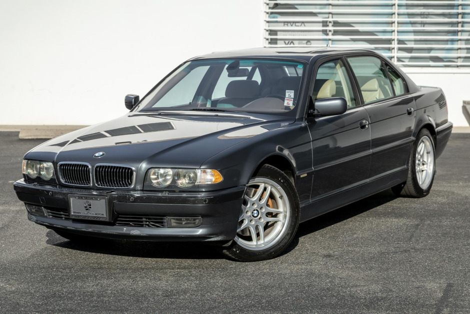 download BMW 750IL able workshop manual