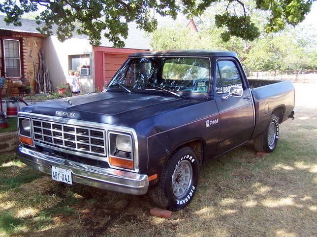 download Dodge D150 Ramcharger able workshop manual