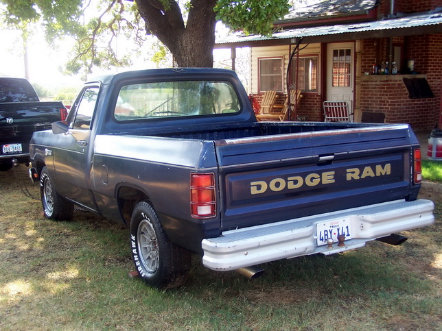 download Dodge D150 Ramcharger able workshop manual