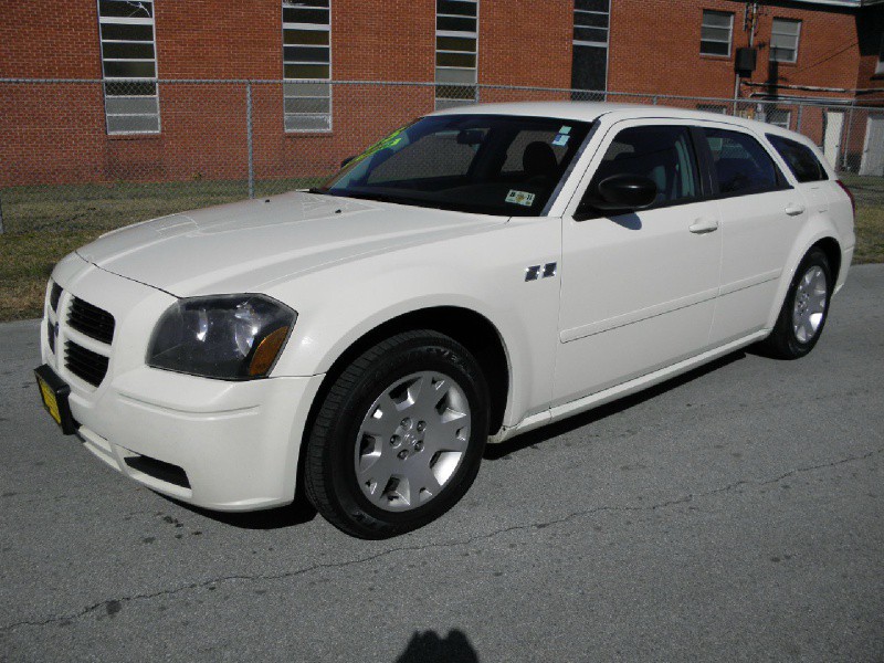 download Dodge Magnum 05 workshop manual