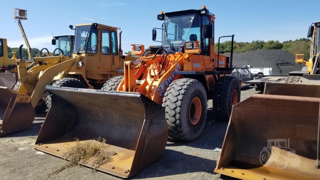 download FIAT KOBELCO W90 Wheel Loader able workshop manual