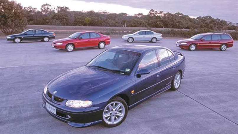 download HOLDEN COMMODORE VT I workshop manual