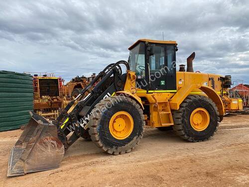 download Hyundai HL740TM 7 Wheel Loader able workshop manual