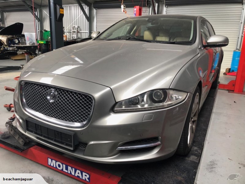 download Jaguar XJ workshop manual