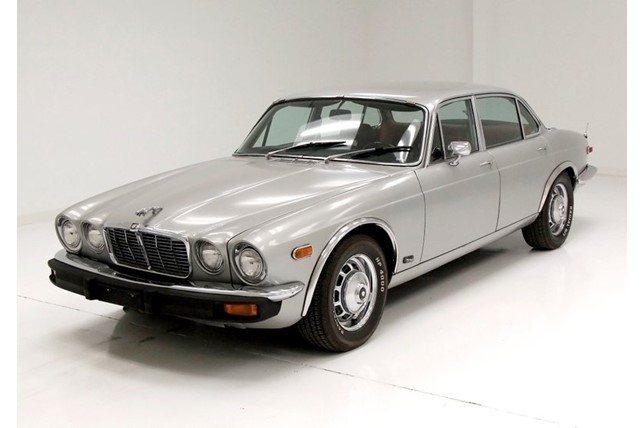 download Jaguar XJ6 able workshop manual