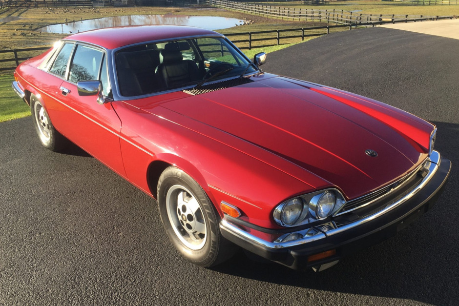 download Jaguar XJS able workshop manual