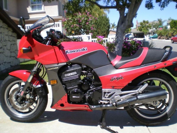 download KAWI GPZ900R ZX900 Motorcycle able workshop manual