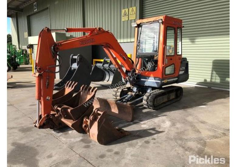 download Kubota KX61 3 KX71 3 COMPACT Excavator able workshop manual