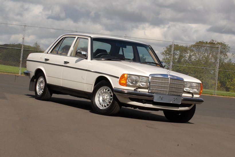 download MERCEDES BENZ W123 200D 240D 240TD 300D 300TD to workshop manual