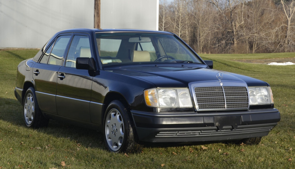 download Mercedes 300E 93 workshop manual