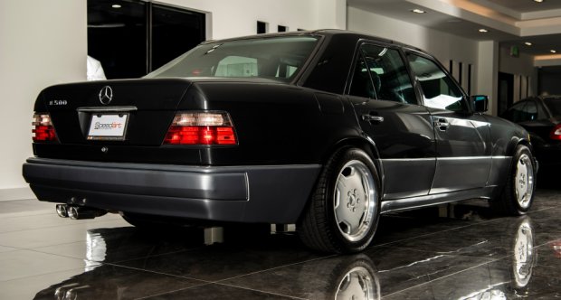 download Mercedes Benz 124 Sedan E500 5.0L workshop manual