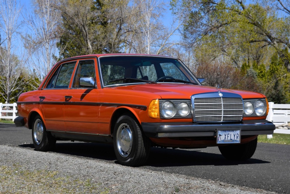 download Mercedes Benz 300D able workshop manual