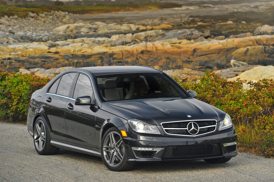 download Mercedes Benz C63 AMG workshop manual