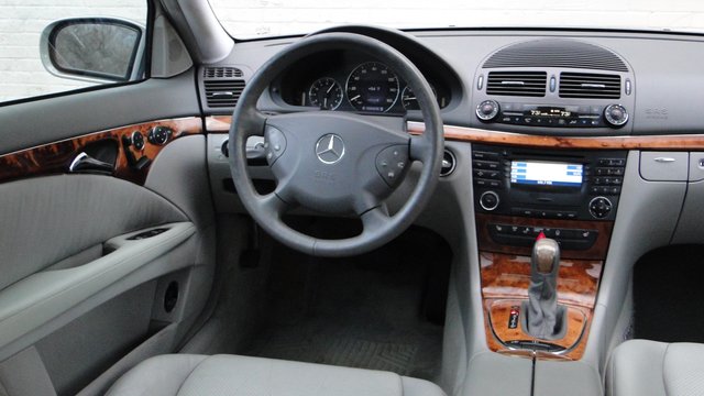 download Mercedes Benz E320 workshop manual