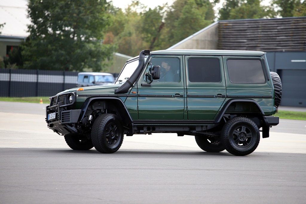 download Mercedes Benz G Wagen 460 able workshop manual