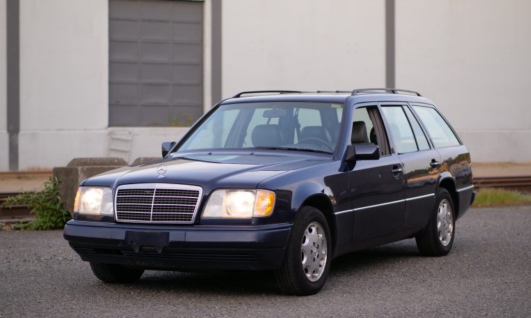 download Mercedes E320 95 workshop manual