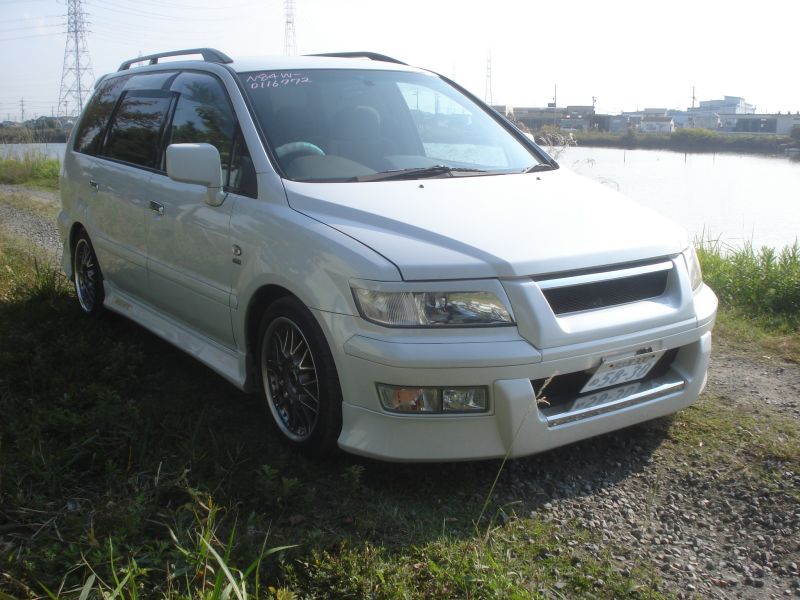 download Mitsubishi Chariot Grandis able workshop manual