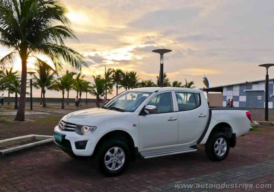 download Mitsubishi Triton Strada workshop manual