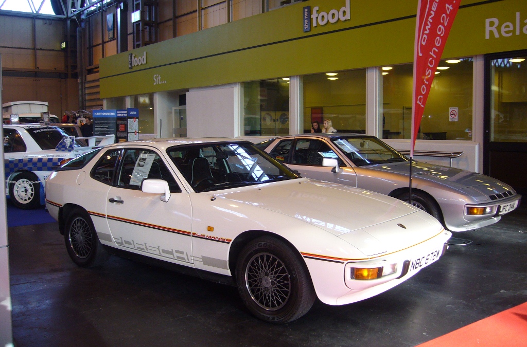 download Porsche 924 workshop manual