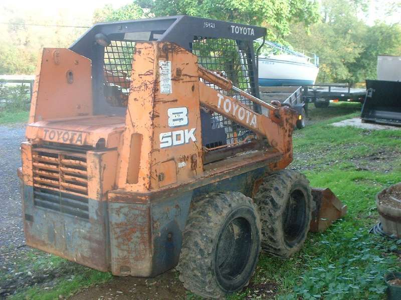 download Toyota 2SDK8 Skid Steer Loader able workshop manual